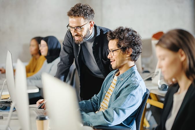 buerokraft icdl ecdl weiterbildung titelbild berlin job konzept 